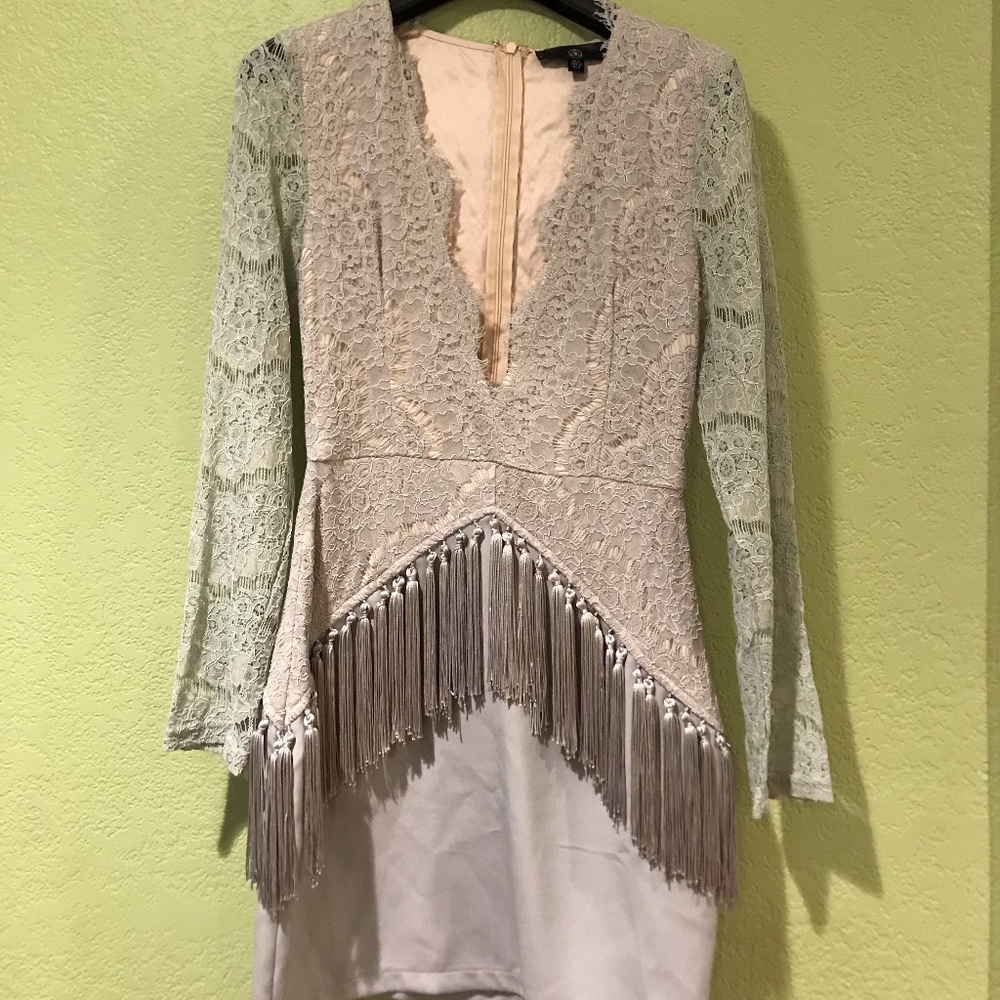 Grey Plunge Lace Long Sleeve Bodycon Dress